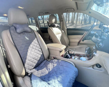 Белый Тойота Хайлендер, объемом двигателя 3.5 л и пробегом 168 тыс. км за 20500 $, фото 15 на Automoto.ua