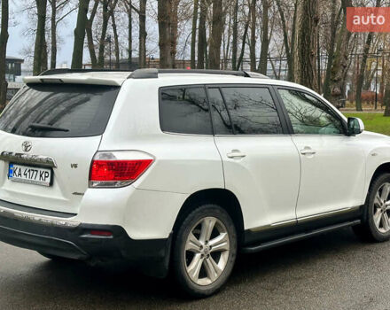 Белый Тойота Хайлендер, объемом двигателя 3.5 л и пробегом 199 тыс. км за 16800 $, фото 4 на Automoto.ua