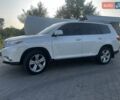 Белый Тойота Хайлендер, объемом двигателя 3.46 л и пробегом 206 тыс. км за 20800 $, фото 3 на Automoto.ua