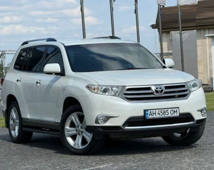 Белый Тойота Хайлендер, объемом двигателя 3.5 л и пробегом 95 тыс. км за 23500 $, фото 2 на Automoto.ua