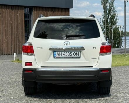Белый Тойота Хайлендер, объемом двигателя 3.5 л и пробегом 95 тыс. км за 23500 $, фото 4 на Automoto.ua