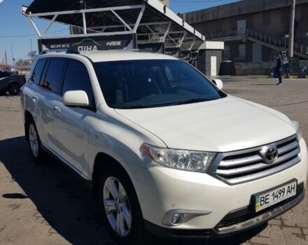 Белый Тойота Хайлендер, объемом двигателя 3.5 л и пробегом 278 тыс. км за 18000 $, фото 5 на Automoto.ua
