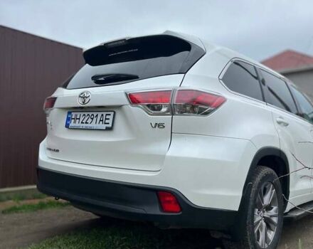 Белый Тойота Хайлендер, объемом двигателя 3.5 л и пробегом 392 тыс. км за 19500 $, фото 8 на Automoto.ua