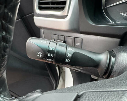 Белый Тойота Хайлендер, объемом двигателя 3.46 л и пробегом 245 тыс. км за 23500 $, фото 26 на Automoto.ua