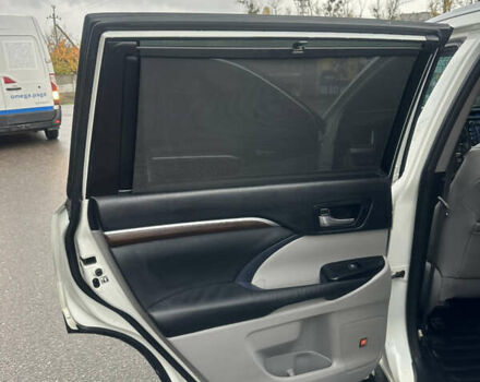 Білий Тойота Хайлендер, об'ємом двигуна 3.55 л та пробігом 190 тис. км за 24300 $, фото 26 на Automoto.ua