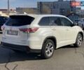 Белый Тойота Хайлендер, объемом двигателя 3.5 л и пробегом 252 тыс. км за 20990 $, фото 3 на Automoto.ua