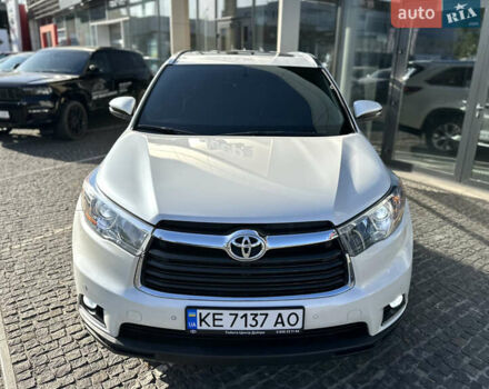 Білий Тойота Хайлендер, об'ємом двигуна 3.55 л та пробігом 120 тис. км за 21000 $, фото 2 на Automoto.ua