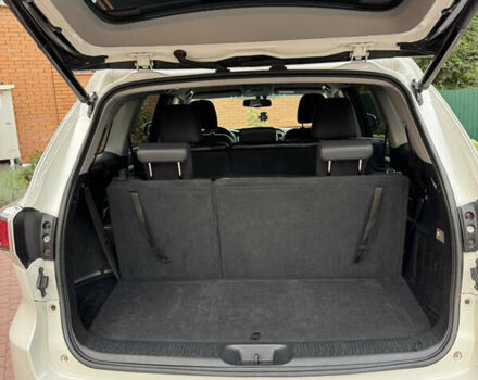 Белый Тойота Хайлендер, объемом двигателя 3.46 л и пробегом 245 тыс. км за 23500 $, фото 11 на Automoto.ua