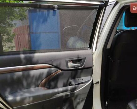 Белый Тойота Хайлендер, объемом двигателя 3.5 л и пробегом 88 тыс. км за 29000 $, фото 12 на Automoto.ua