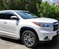 Белый Тойота Хайлендер, объемом двигателя 3.5 л и пробегом 88 тыс. км за 29000 $, фото 1 на Automoto.ua