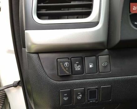 Белый Тойота Хайлендер, объемом двигателя 3.5 л и пробегом 88 тыс. км за 29000 $, фото 15 на Automoto.ua