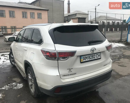 Белый Тойота Хайлендер, объемом двигателя 3.5 л и пробегом 218 тыс. км за 24499 $, фото 12 на Automoto.ua