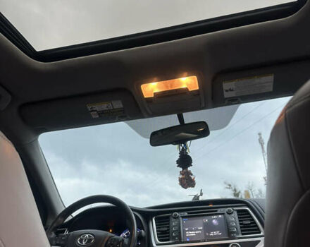 Білий Тойота Хайлендер, об'ємом двигуна 3.55 л та пробігом 190 тис. км за 24300 $, фото 13 на Automoto.ua