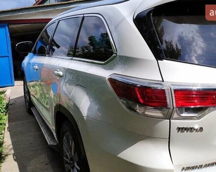 Белый Тойота Хайлендер, объемом двигателя 3.5 л и пробегом 88 тыс. км за 29000 $, фото 24 на Automoto.ua
