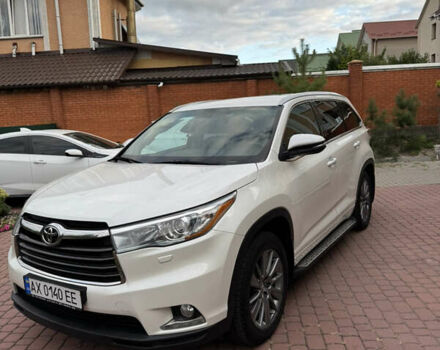 Белый Тойота Хайлендер, объемом двигателя 3.46 л и пробегом 245 тыс. км за 23500 $, фото 2 на Automoto.ua