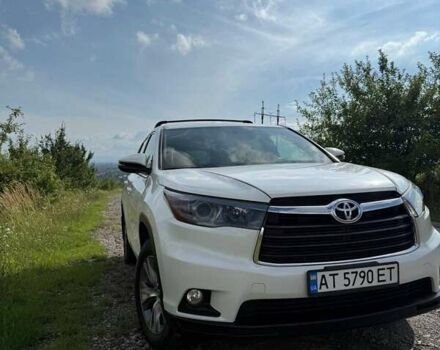 Білий Тойота Хайлендер, об'ємом двигуна 3.5 л та пробігом 210 тис. км за 19200 $, фото 3 на Automoto.ua