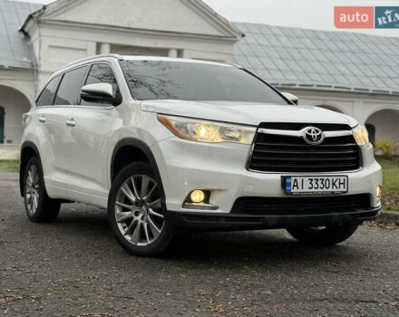 Белый Тойота Хайлендер, объемом двигателя 2.67 л и пробегом 152 тыс. км за 22800 $, фото 1 на Automoto.ua