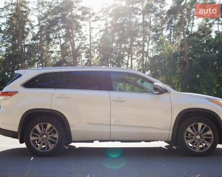 Белый Тойота Хайлендер, объемом двигателя 3.46 л и пробегом 115 тыс. км за 26300 $, фото 15 на Automoto.ua