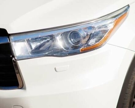 Белый Тойота Хайлендер, объемом двигателя 3.46 л и пробегом 115 тыс. км за 26300 $, фото 7 на Automoto.ua