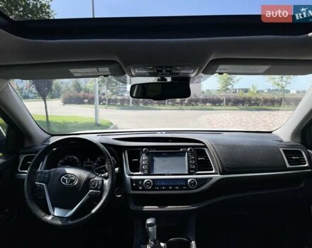 Білий Тойота Хайлендер, об'ємом двигуна 3.46 л та пробігом 158 тис. км за 21500 $, фото 16 на Automoto.ua