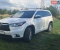 Білий Тойота Хайлендер, об'ємом двигуна 3.5 л та пробігом 210 тис. км за 18350 $, фото 1 на Automoto.ua