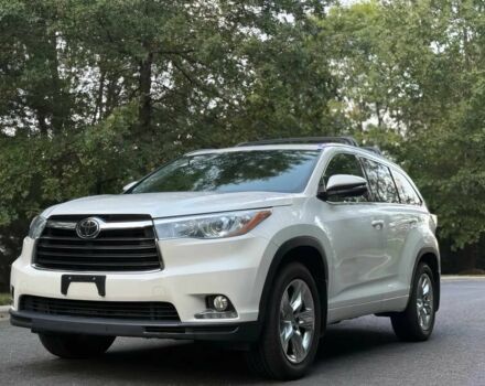 Белый Тойота Хайлендер, объемом двигателя 3.5 л и пробегом 73 тыс. км за 10000 $, фото 2 на Automoto.ua