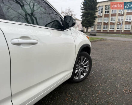 Белый Тойота Хайлендер, объемом двигателя 2.67 л и пробегом 152 тыс. км за 22800 $, фото 31 на Automoto.ua