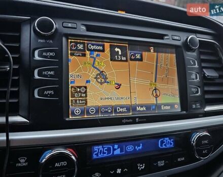 Белый Тойота Хайлендер, объемом двигателя 3.55 л и пробегом 220 тыс. км за 20515 $, фото 10 на Automoto.ua