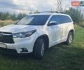 Білий Тойота Хайлендер, об'ємом двигуна 3.5 л та пробігом 210 тис. км за 19200 $, фото 1 на Automoto.ua