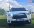 Білий Тойота Хайлендер, об'ємом двигуна 3.46 л та пробігом 210 тис. км за 19800 $, фото 1 на Automoto.ua