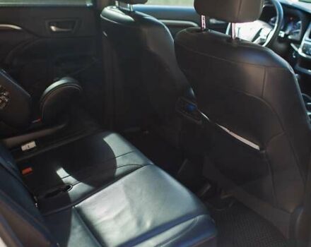 Белый Тойота Хайлендер, объемом двигателя 3.46 л и пробегом 115 тыс. км за 26300 $, фото 19 на Automoto.ua