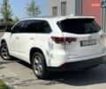 Білий Тойота Хайлендер, об'ємом двигуна 3.46 л та пробігом 158 тис. км за 21500 $, фото 5 на Automoto.ua