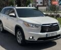 Білий Тойота Хайлендер, об'ємом двигуна 3.46 л та пробігом 158 тис. км за 21500 $, фото 6 на Automoto.ua