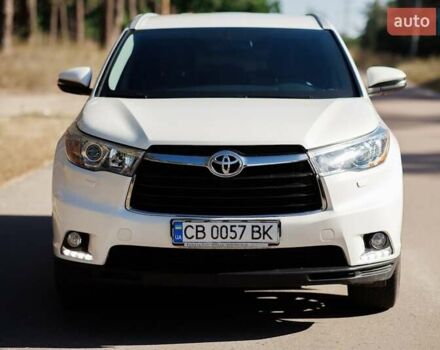 Белый Тойота Хайлендер, объемом двигателя 3.46 л и пробегом 115 тыс. км за 26300 $, фото 5 на Automoto.ua