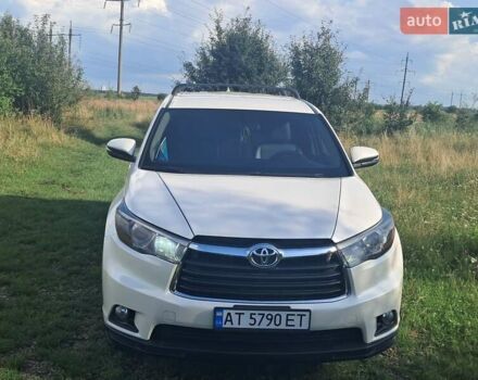 Белый Тойота Хайлендер, объемом двигателя 3.5 л и пробегом 210 тыс. км за 19800 $, фото 16 на Automoto.ua