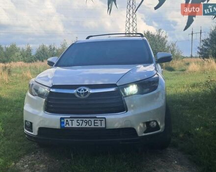 Белый Тойота Хайлендер, объемом двигателя 3.5 л и пробегом 210 тыс. км за 19800 $, фото 15 на Automoto.ua