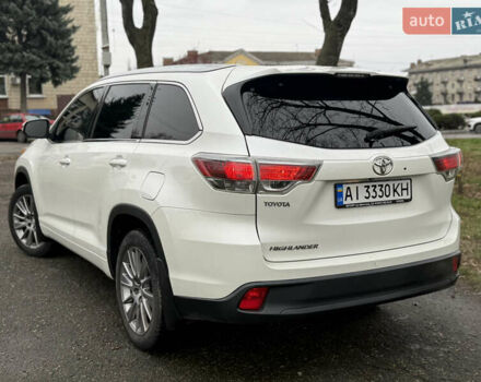 Белый Тойота Хайлендер, объемом двигателя 2.67 л и пробегом 152 тыс. км за 22800 $, фото 6 на Automoto.ua