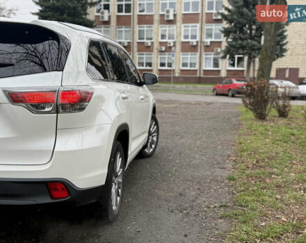 Белый Тойота Хайлендер, объемом двигателя 2.67 л и пробегом 152 тыс. км за 22800 $, фото 17 на Automoto.ua