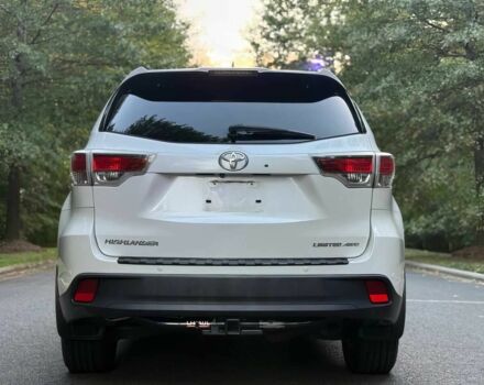 Белый Тойота Хайлендер, объемом двигателя 3.5 л и пробегом 73 тыс. км за 10000 $, фото 5 на Automoto.ua