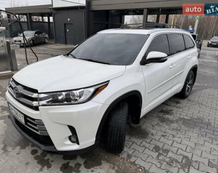 Білий Тойота Хайлендер, об'ємом двигуна 3.46 л та пробігом 126 тис. км за 25700 $, фото 4 на Automoto.ua