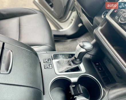 Белый Тойота Хайлендер, объемом двигателя 2.67 л и пробегом 180 тыс. км за 18995 $, фото 29 на Automoto.ua