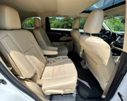 Тойота Хайлендер 2016 в Днепре (Днепропетровске) на Automoto.ua Белый Тойота Хайлендер, объемом двигателя 3.5 л и пробегом 80 тыс. км за 11000 $, фото 9 на Automoto.ua