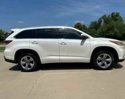 Тойота Хайлендер 2016 в Днепре (Днепропетровске) на Automoto.ua Белый Тойота Хайлендер, объемом двигателя 3.5 л и пробегом 80 тыс. км за 11000 $, фото 7 на Automoto.ua