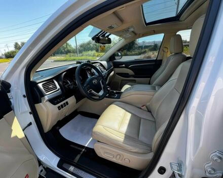 Белый Тойота Хайлендер, объемом двигателя 3.5 л и пробегом 80 тыс. км за 7100 $, фото 7 на Automoto.ua