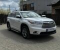Белый Тойота Хайлендер, объемом двигателя 3.5 л и пробегом 171 тыс. км за 25900 $, фото 1 на Automoto.ua