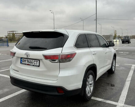 Тойота Хайлендер 2016 в Киеве на Automoto.ua Белый Тойота Хайлендер, объемом двигателя 2.67 л и пробегом 185 тыс. км за 18550 $, фото 5 на Automoto.ua