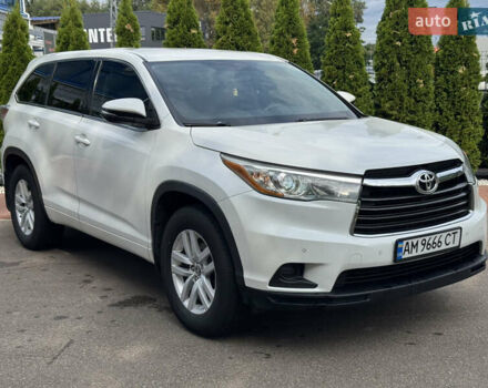 Білий Тойота Хайлендер, об'ємом двигуна 2.7 л та пробігом 185 тис. км за 20490 $, фото 3 на Automoto.ua