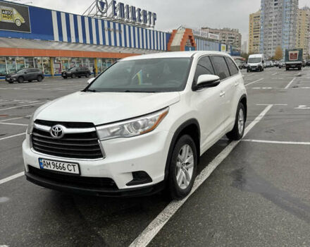 Тойота Хайлендер 2016 в Киеве на Automoto.ua Белый Тойота Хайлендер, объемом двигателя 2.67 л и пробегом 185 тыс. км за 18550 $, фото 2 на Automoto.ua