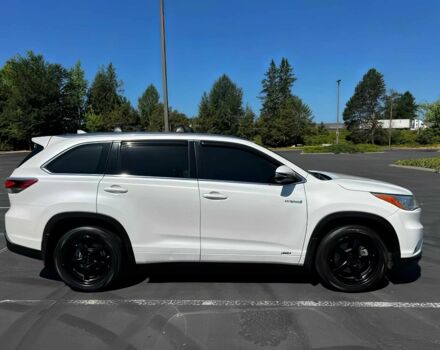 Белый Тойота Хайлендер, объемом двигателя 3.5 л и пробегом 80 тыс. км за 7100 $, фото 6 на Automoto.ua