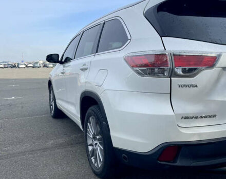 Белый Тойота Хайлендер, объемом двигателя 2.67 л и пробегом 180 тыс. км за 18995 $, фото 16 на Automoto.ua
